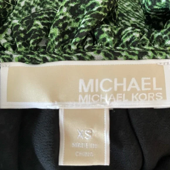Michael Kors woman’s long sleeve extra small top - Picture 3 of 6